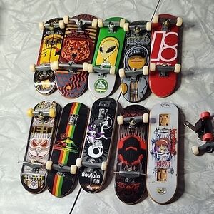 Colorful Finger Skateboard Set for Kids